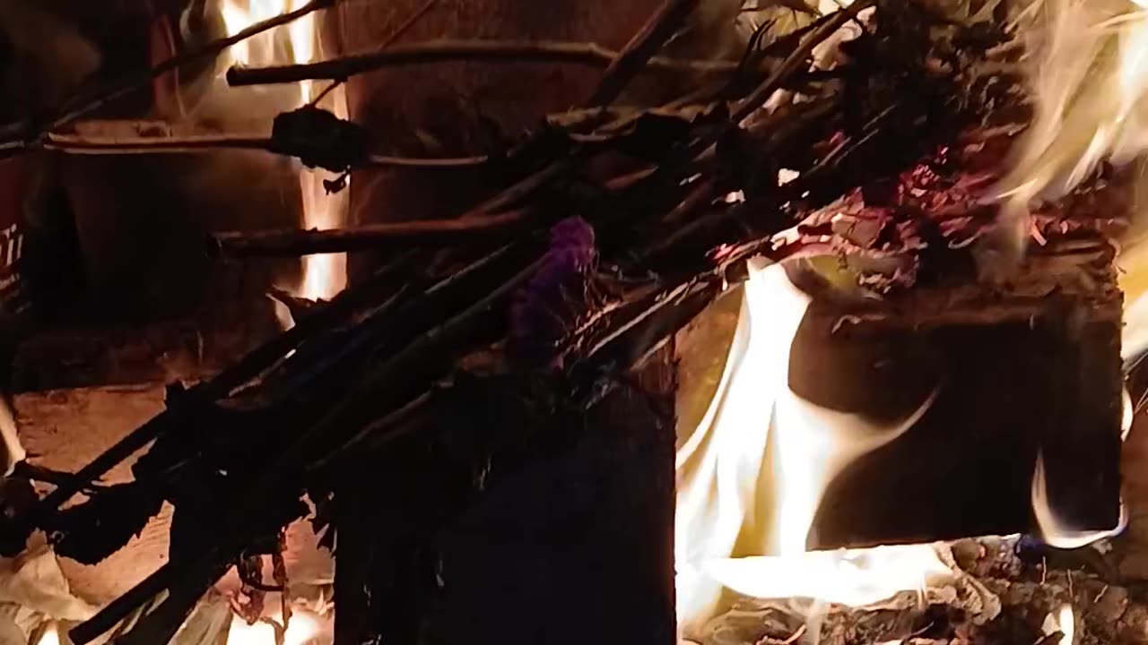 Fuk. I just discovered it was THE KING OF HELL that I filmed in the fire flames wow