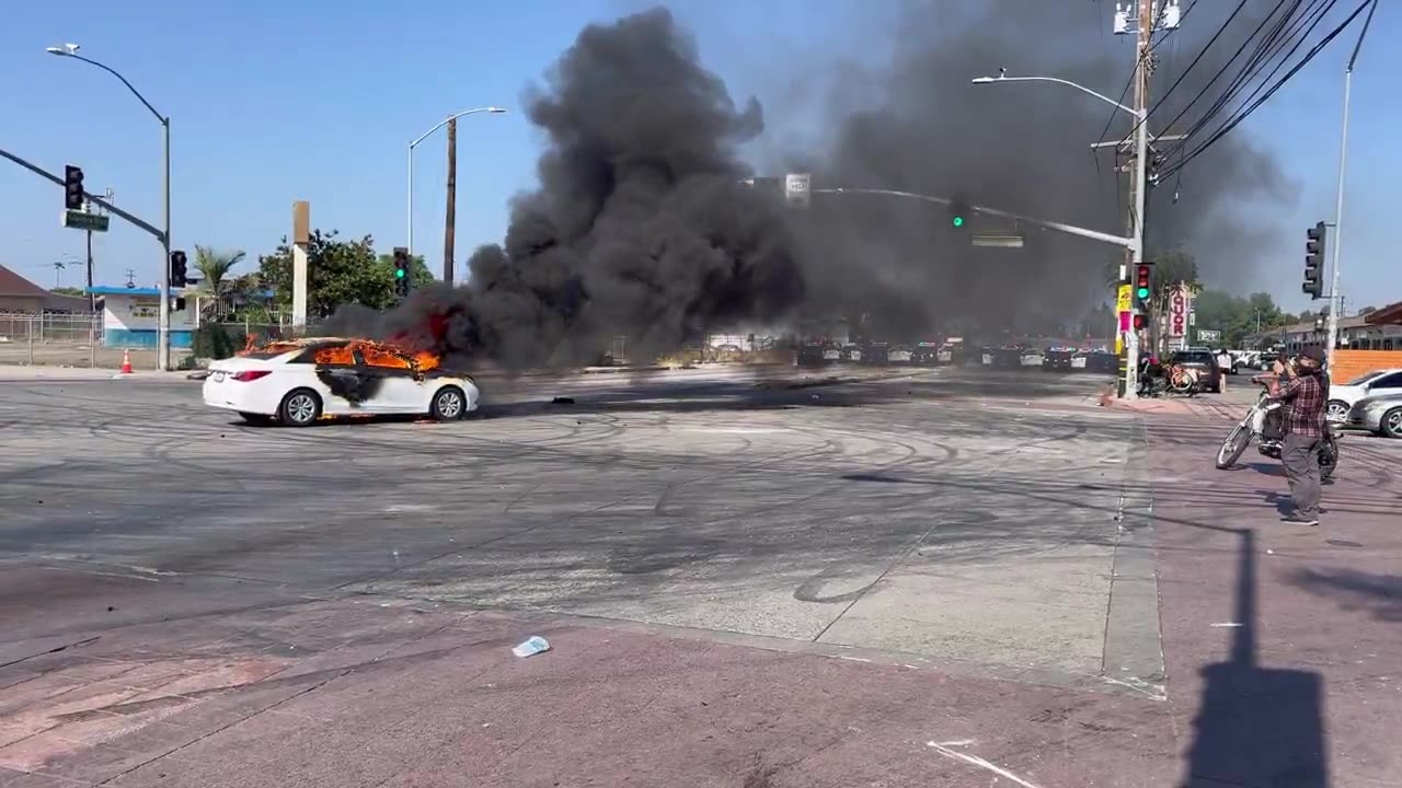 Anti-ICE rioters set fire to vehicle in Los Angeles