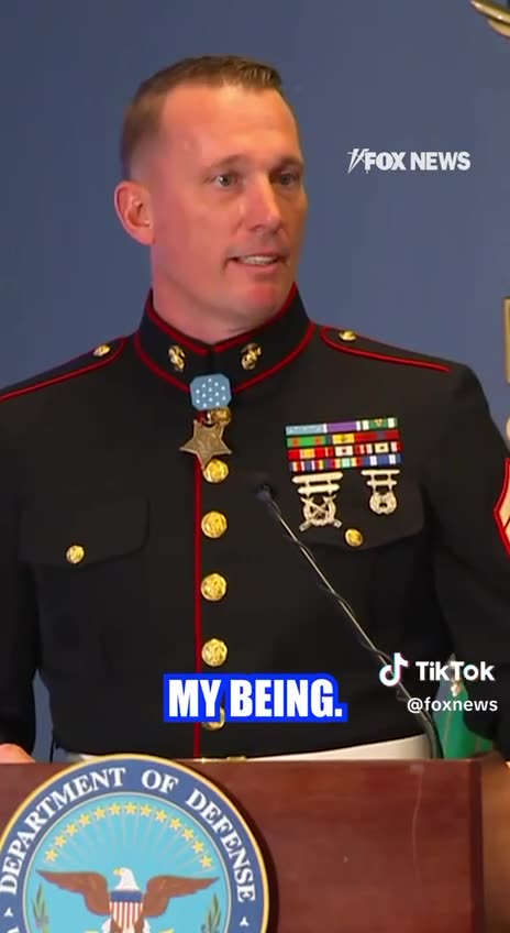 Medal of Honor Recipient Reenlists After 15 Years