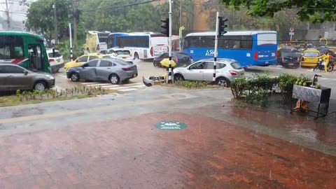 Arroyo de la calle 84 vuelve a causar estragos mientras los $79 mil millones se van por el agua