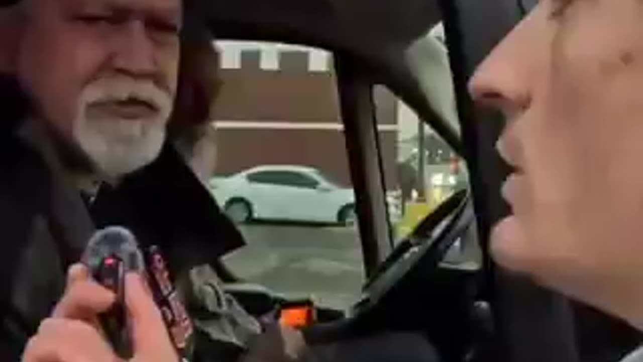 CHRISTIANS AND MUSLIMS BATTLE