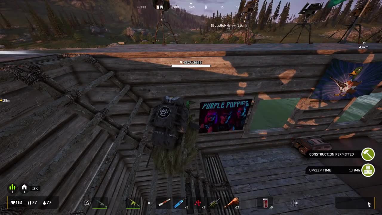 Deadside PvP Defending against an online and raiding others
