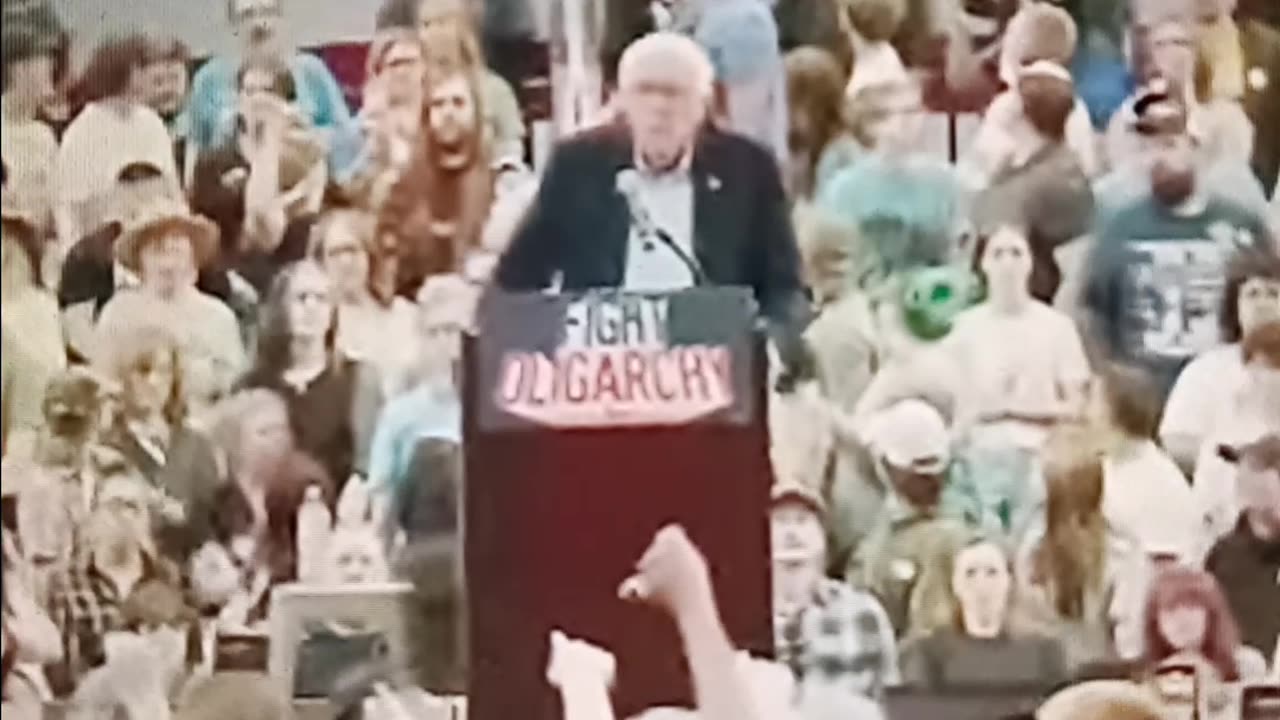 Free Palestine flag removed from Bernie sanders rally