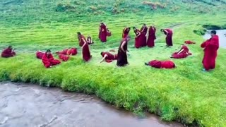 😂🙌 Monks Having a Good Time! | FunFM