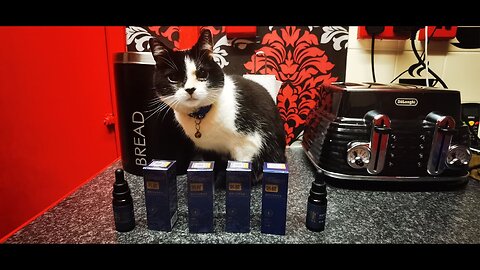 CHINESE REGAIN HAIR LIQUID GO FROM 👩‍🦲 TO 👦WITH TOPICAL DROPPER NEEDS 2 APPLICATIONS DAILY FOREVER 💪