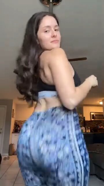 Theonlybbystar ass clap