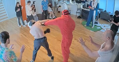 Freddy Vs. The Red Shark (Luke) Boxing Match | Fishtank Season 4 | Day 8