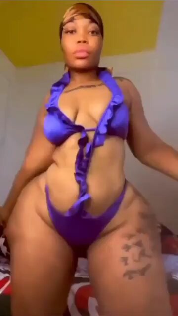 AFRO BADDIES ❤️❤️❤️