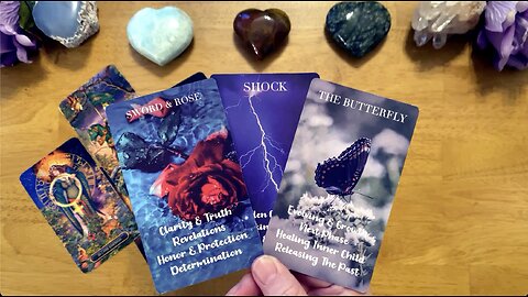 YOUR PERSON IS ABOUT TO SURPRISE YOU... AND CHANGE EVERYTHING!!! 😍 (LOVE TAROT READING) ♥️