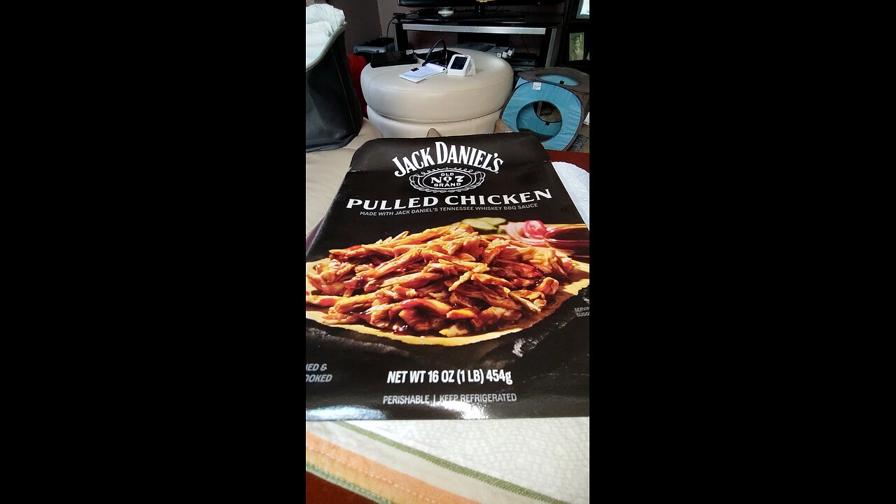 Eating Jack Daniels Pulled Chicken, Dbn, MI, 8/5/25