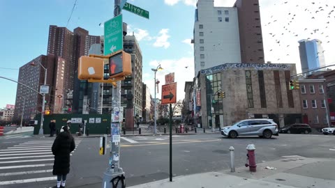 🗽 NYC Live 🔴 Walk (Chat on YouTube)