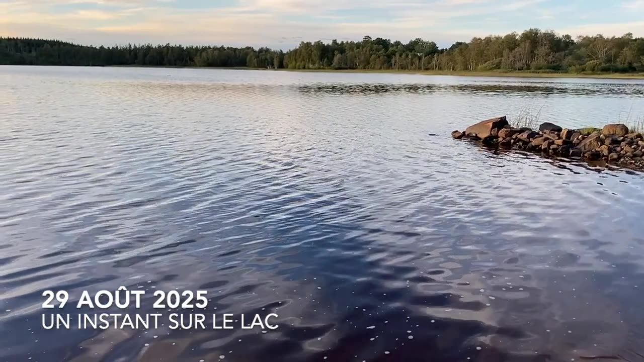 UN INSTANT SUR LE LAC