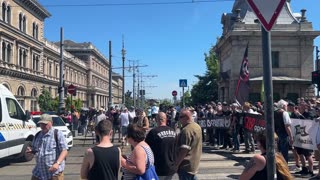 Hungarians block the Liberty Bridge in Budapest to prevent LGBT march.