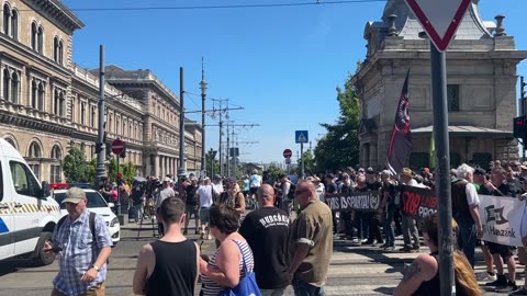 Hungarians block the Liberty Bridge in Budapest to prevent LGBT march.