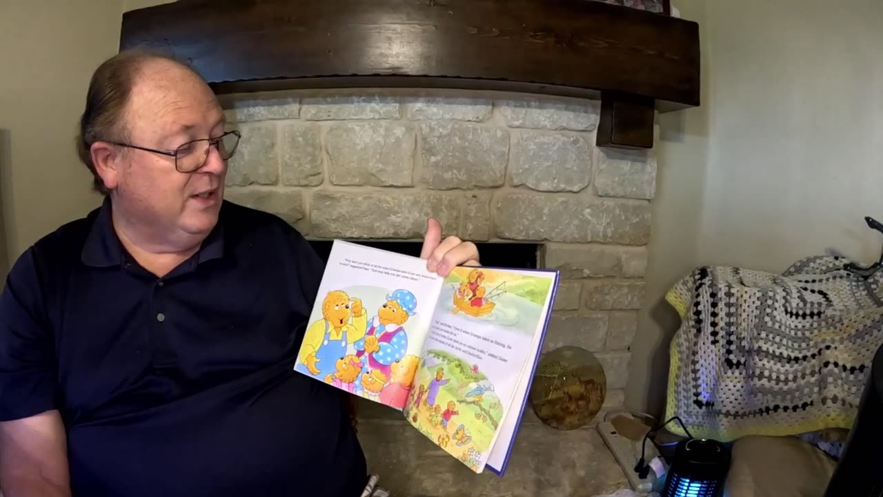 The Berenstain Bears Bless Our Gramps and Gran