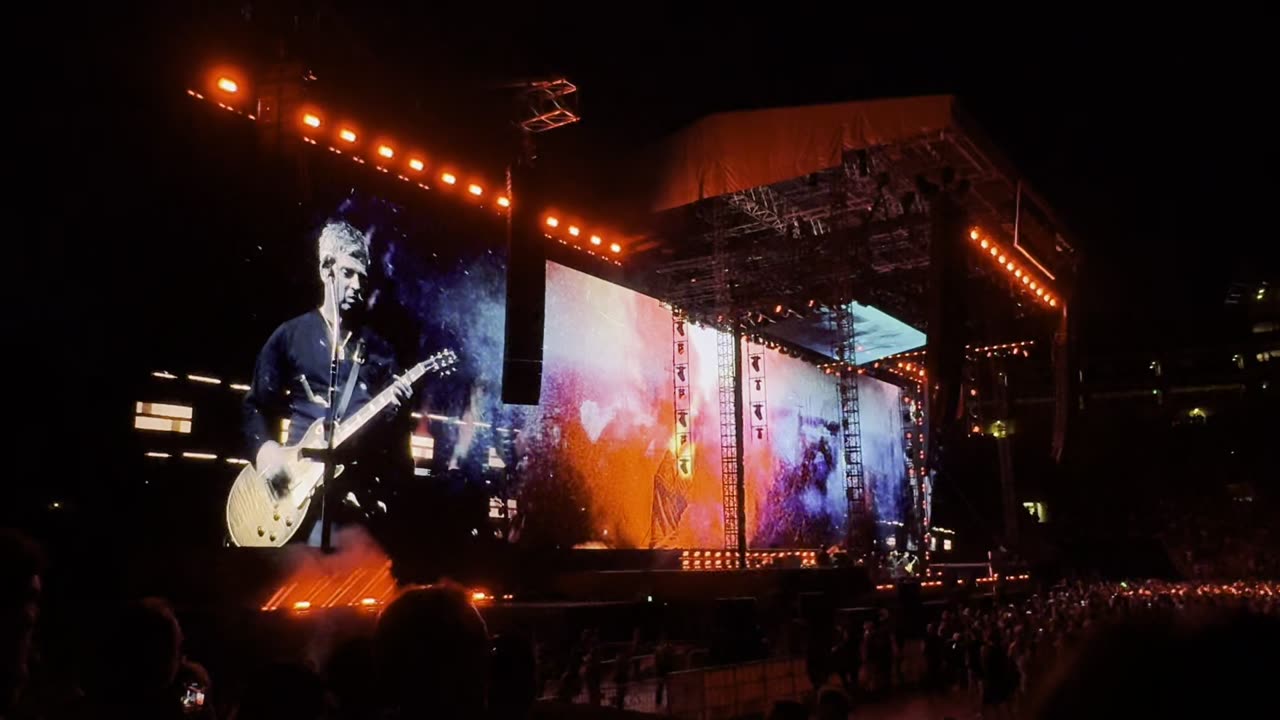 D'You Know What I Mean? - Oasis Live 25
