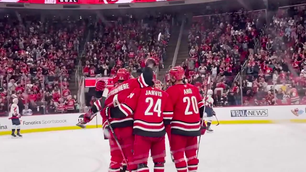 NHL Pretty sweet angle of Seth Jarvis' 30th of the season 😍