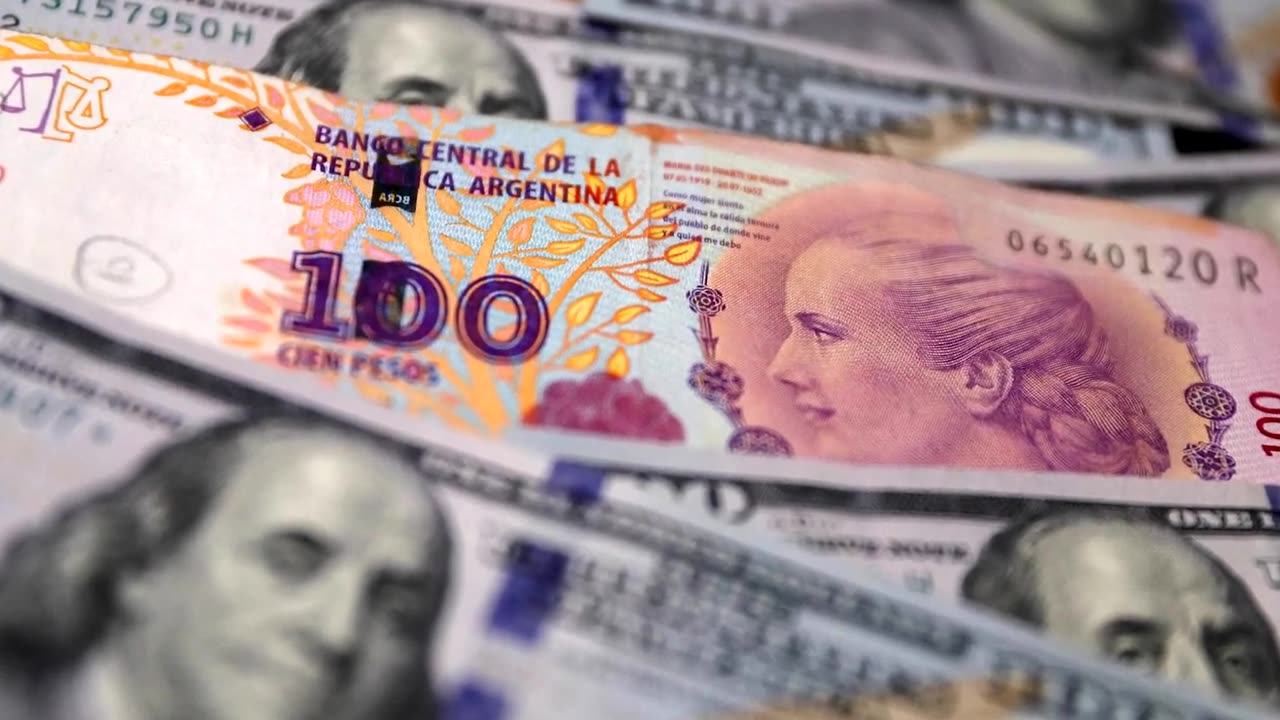 Argentina seals $20 billion IMF deal