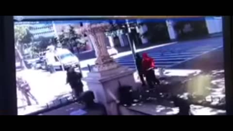 Armed Robbery of News Crew in Oakland CA.