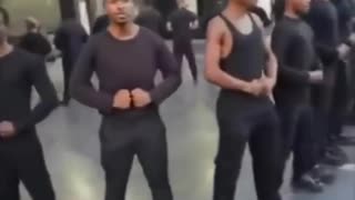 Choir Forms around Kanye West's Star on Hollywood Walk of Fame 🧏🏿‍♂️🤴🏿🔥