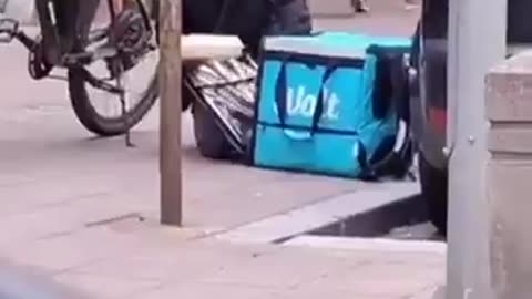 Watch Your Food Deliveries! Disgusting! 🤢