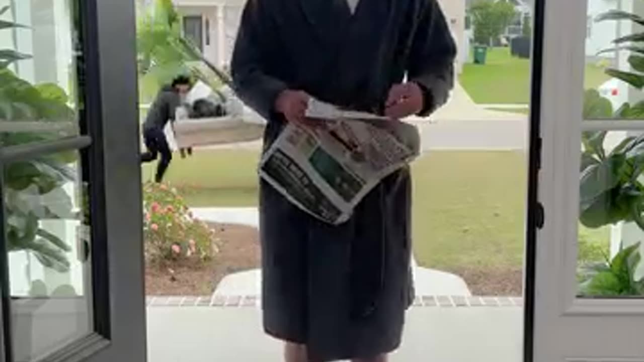 Mr baests World Reachest Robbery