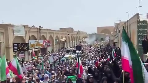 Massive protests erupt in Yazd, central Iran,