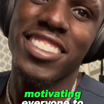 Jamal Roberts brightens fans’ day with positive fitness motivation