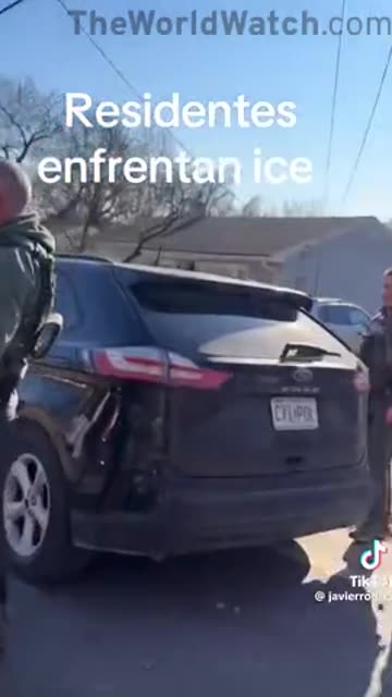 Karen interferes with federal investigation walking onto active police scene