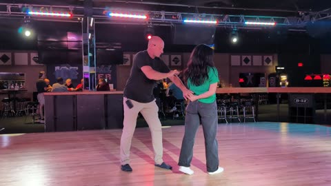 West Coast Swing @ Electric Cowboy with Wes Neese 20250601 193026099