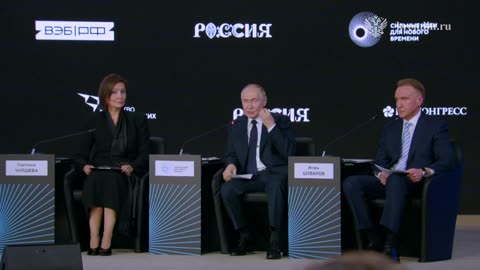 Большую традиционную семью нужно сделать модным трендом в развитии России, – Владимир Путин