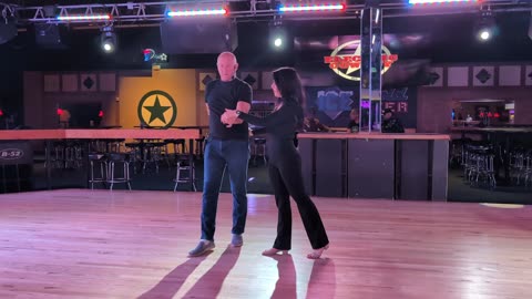 West Coast Swing @ Electric Cowboy with Wes Neese 20251130 190104447