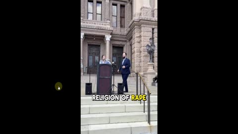 Political Star Valentina Gomez hijacking a Muslim rally in Texas