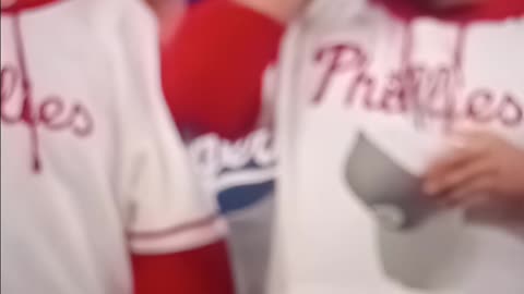 Phillies fans dress up as baseball karen