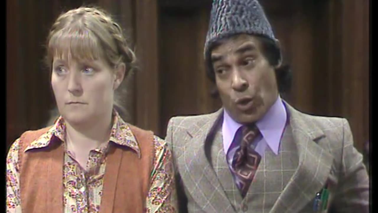 MIND YOUR LANGUAGE S03E05 - Guilty or not Guilty