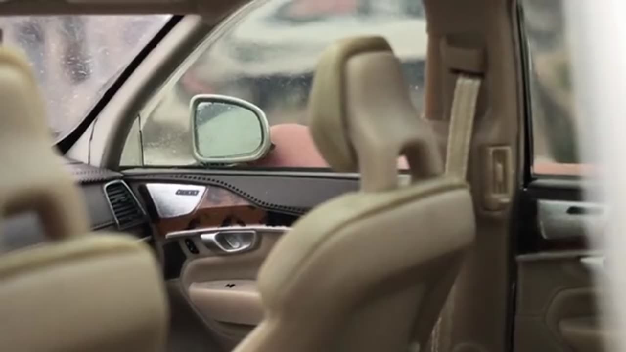 Diecast Unboxing-2014 Volvo XC90 118 Diecast Model By Welly Gt Autos_part2