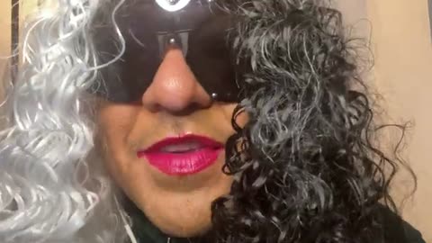 Hussy says use a cucumber instead of a d!ldo???