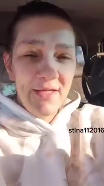 ＂ICE just showed up at our local grocery store while I was there , they were arresting someone＂