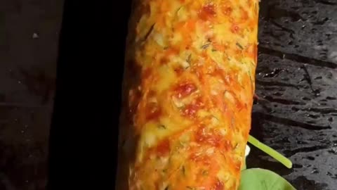 Making a low carb, crispy vegetables wrap pancake