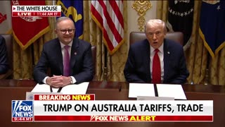Trump Scolds Cameraman Over Priceless White House Decor