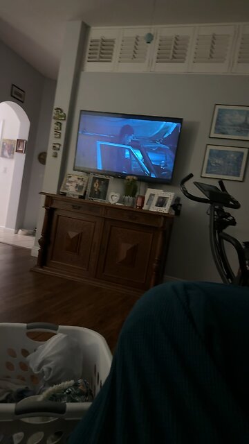 Watching The Walking Dead: Dead City on Netflix