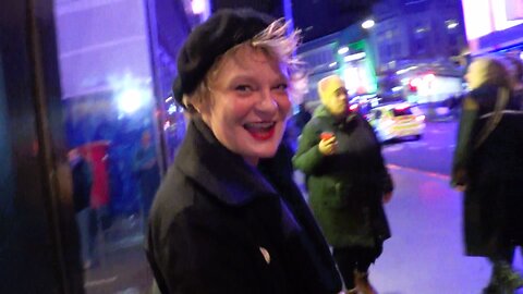 MARTHA PLIMPTON ⭐ signs Art for 'PETA' 🦊 + 'The Goonies' DVD for 'A is For' ❤️ charity