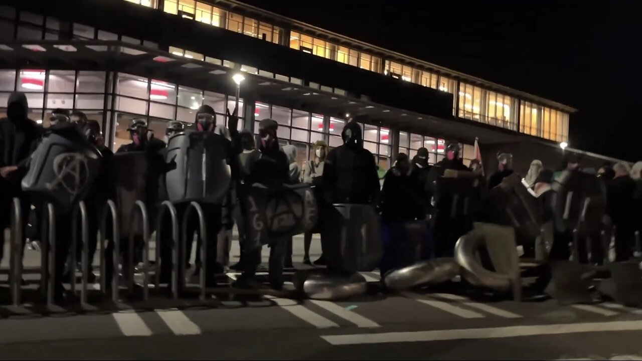 ANTIFA TAKES OVER CAMPUS🏫🥷UNIVERSITY OF WASHINGTON🥷🏛️💫