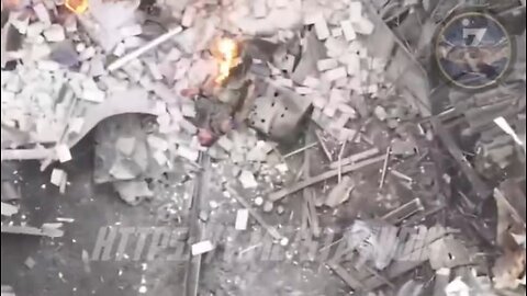 Drone Operators Target Ukrainian Personnel and Shelters