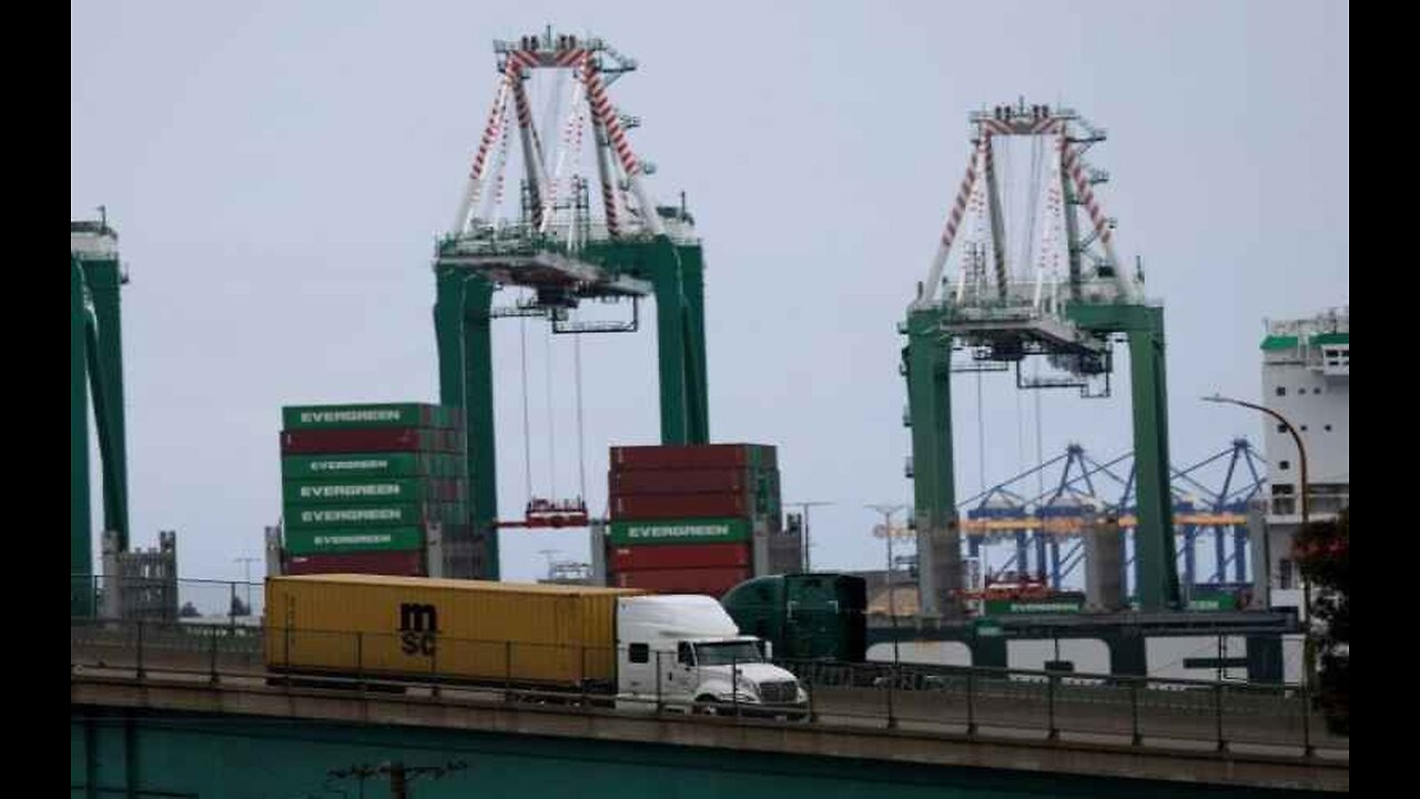 Chinese Traders Rush to Take Advantage of 90-Day Window