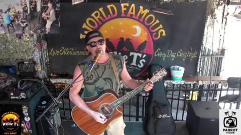 LIVE Music Everyday!
