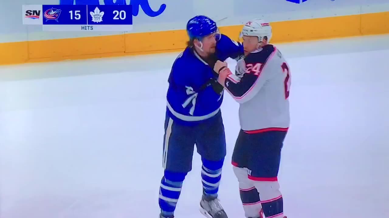 CBJ #24 Mathieu Olivier vs. TML #2 Simon Benoit 🤜🏻🤛🏻