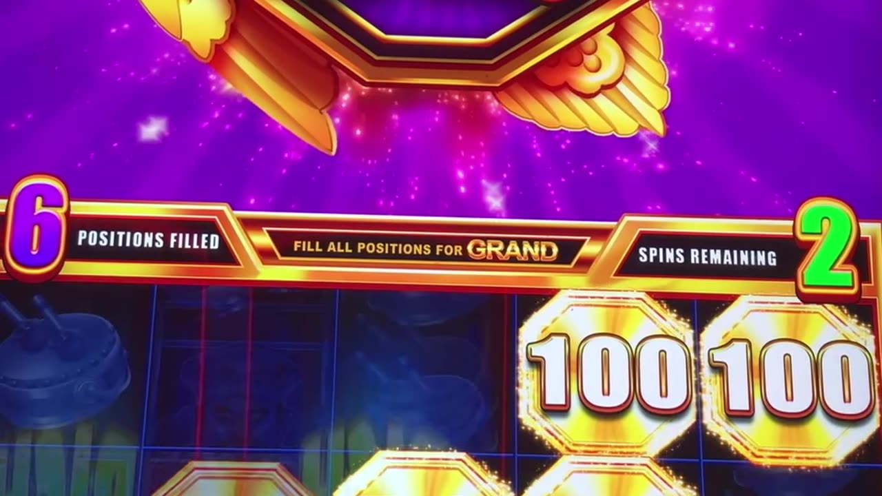 Bonus on #Firecracker Slot 💥🎰🧨