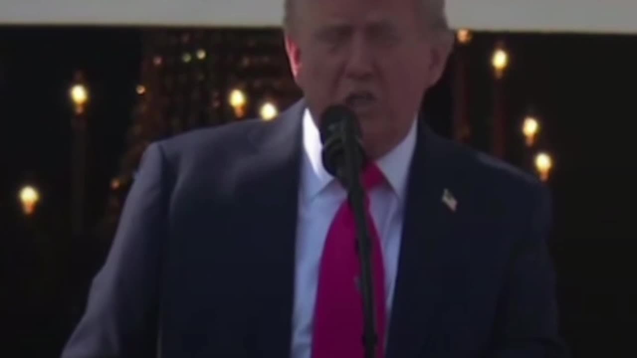 Trump se jacta de su bombardeo a Irán: es “uno de los más exitosos” de la historia