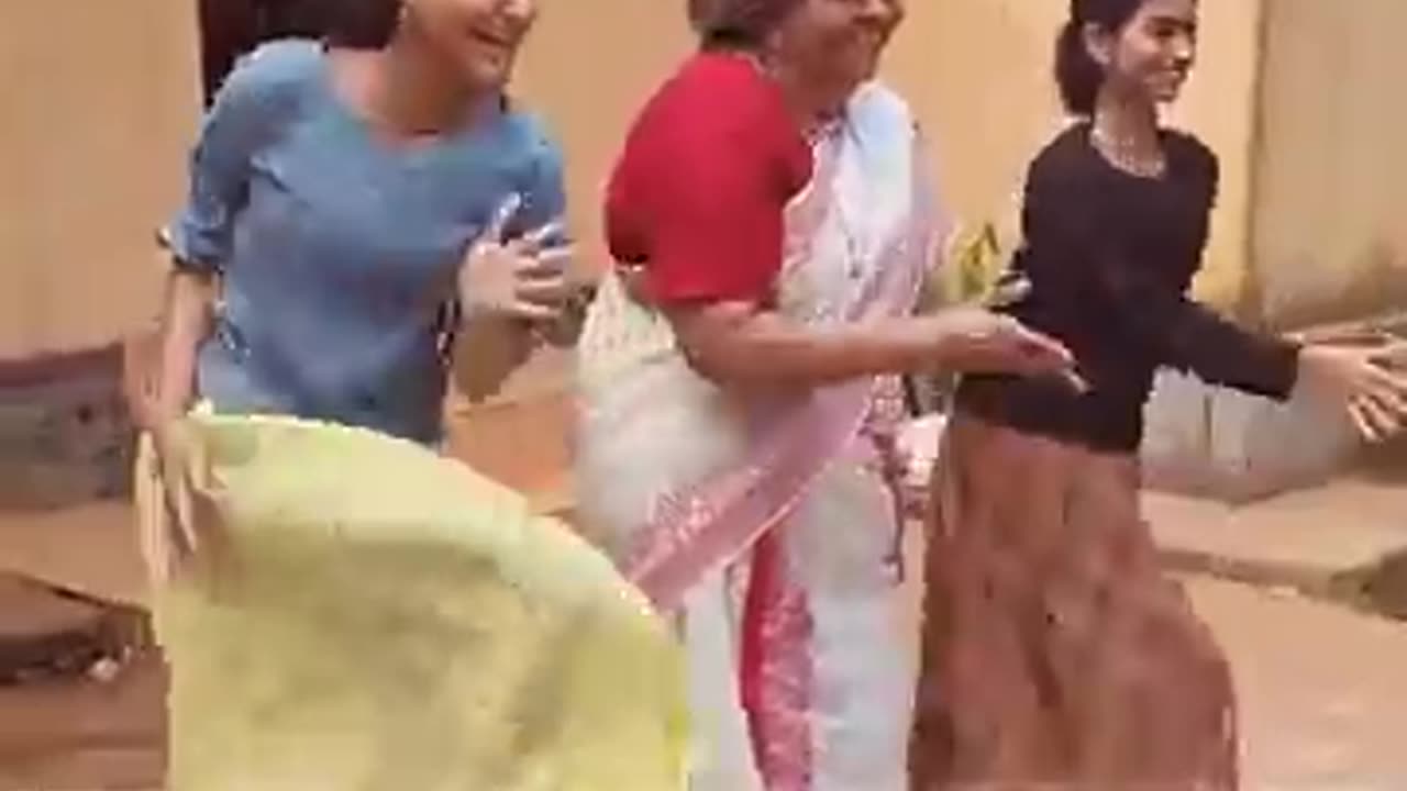 Anaswara Rajan Reel Magic: Behind the Scenes of "Alwakkannale"